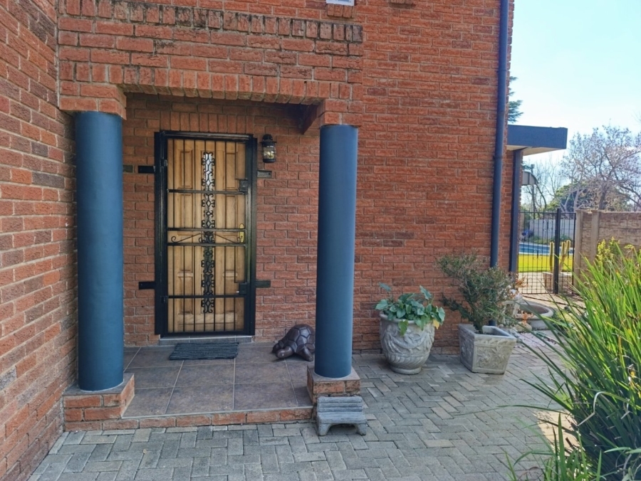 4 Bedroom Property for Sale in Fichardt Park Free State